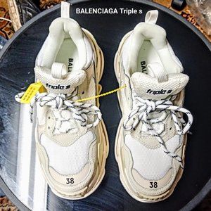 Balenciaga Runners triple S white